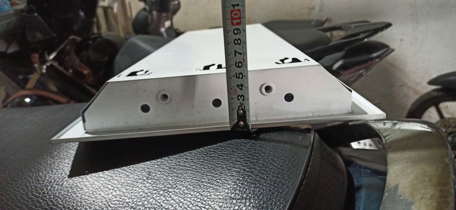 Hộp đèn sấy sơn 1 cửa VIMET DHN01101