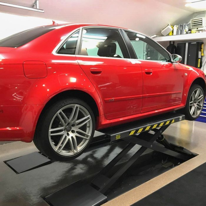 Cầu nâng cắt kéo kiểu xếp Bendpak SP-7XEF