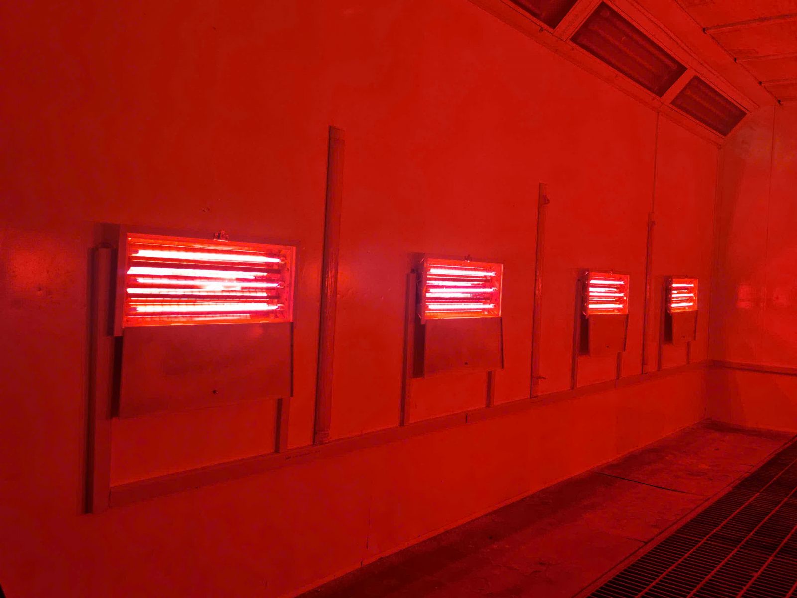 Hệ thống sấy điện phòng sơn bằng bóng đèn hông ngoại vimet SHP24011