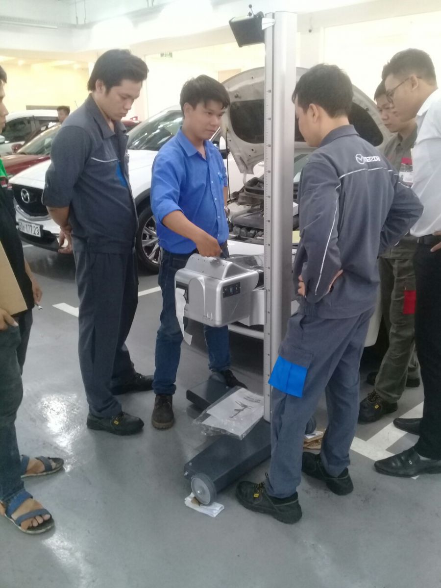 Thiết bị kiểm tra đèn pha Tecnolux ART. 12999/L2 - Moon