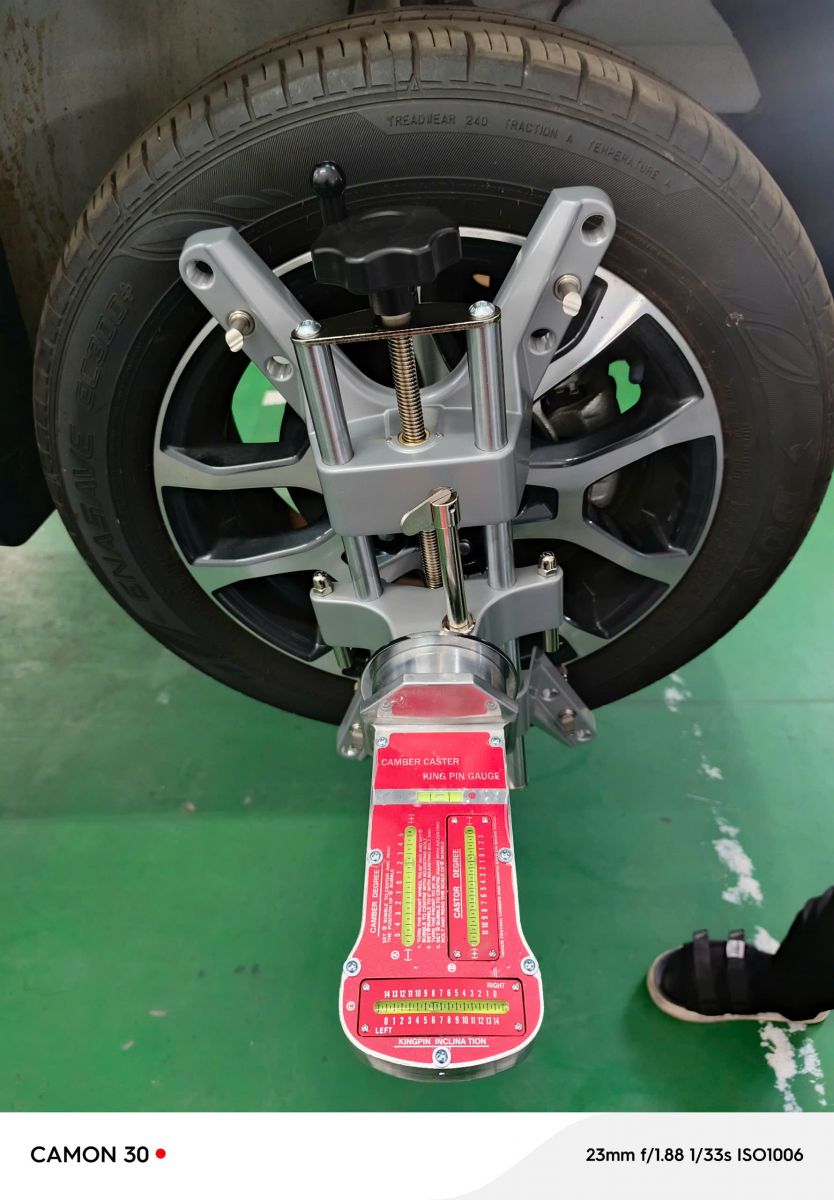 Bộ thiết bị cân chỉnh góc lái xe du lịch bằng cơ CWA03501