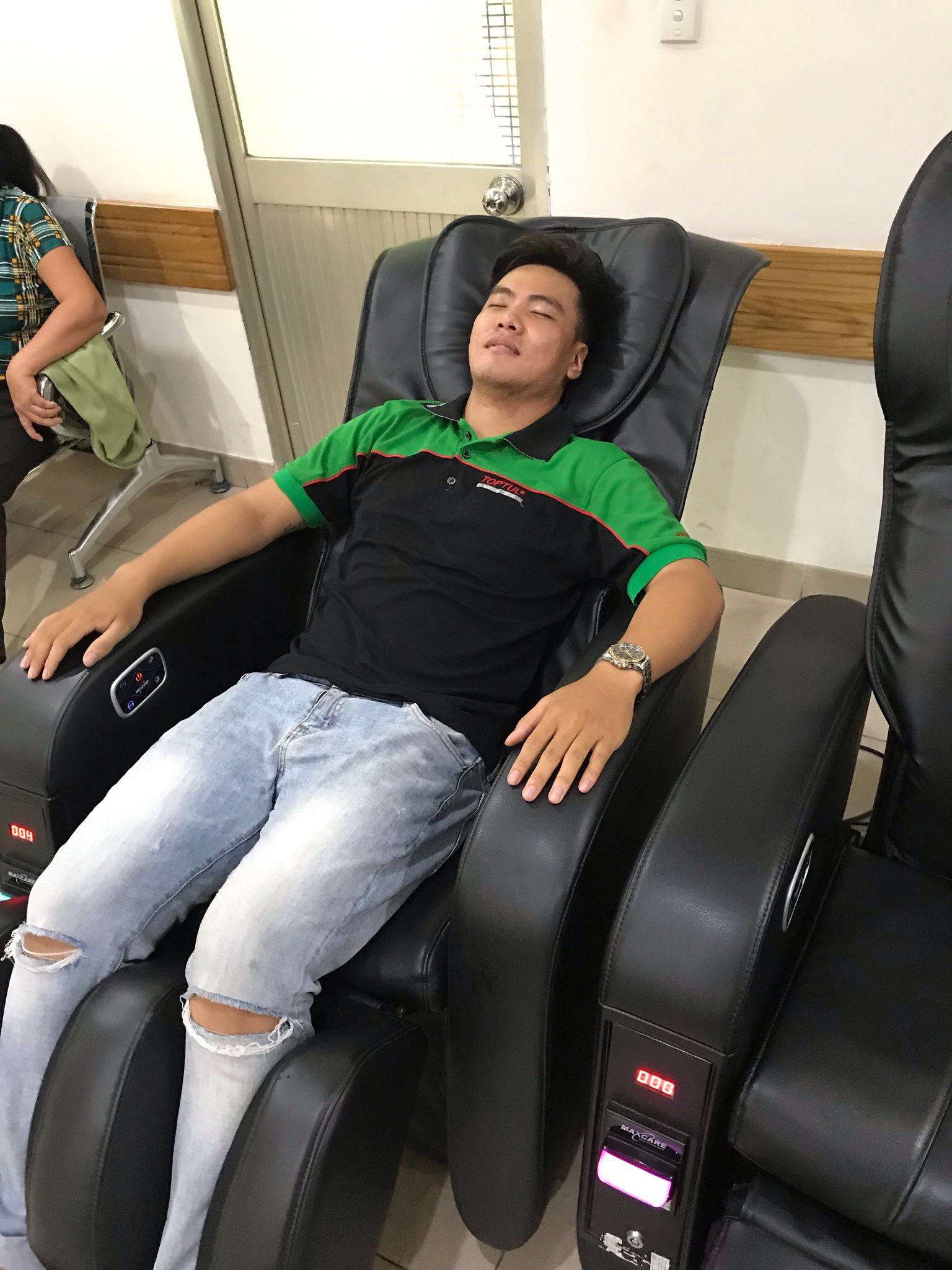 Khám sức khỏe định kỳ - Hoạt động thường niên tại Công ty CPKT Thiết BỊ Việt Mỹ